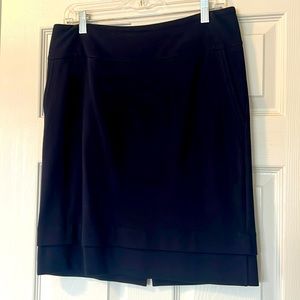 CABI Navy Blue Lido Skirt SZ 8 #5051. Tiered Hem Pockets Back Zip Ponte Knit